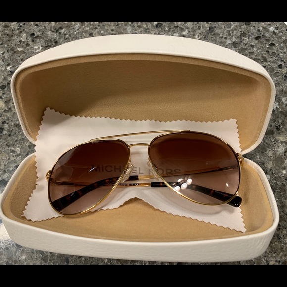 ❤️SOLD❤️ Michael Kors Aviator Sunglasses - Picture 1 of 9